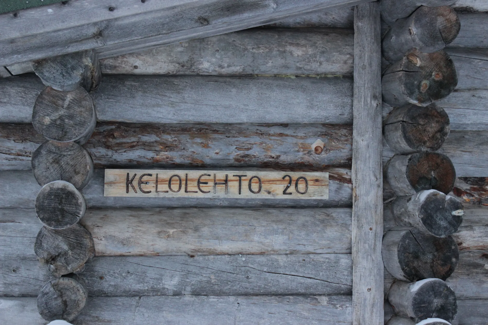 Kelolehto 20 mökki ulkoa