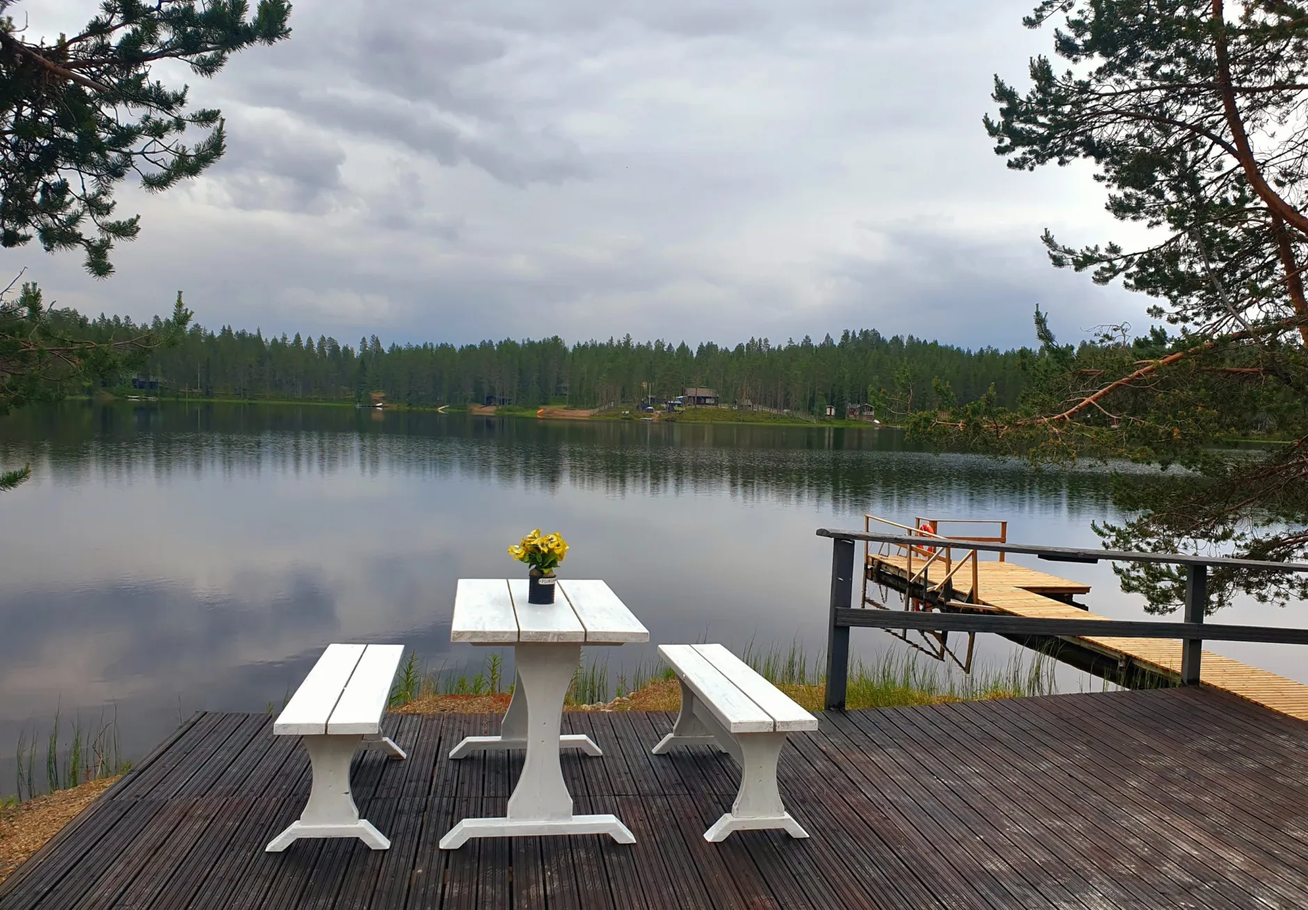 Villa Kovalampi terassi